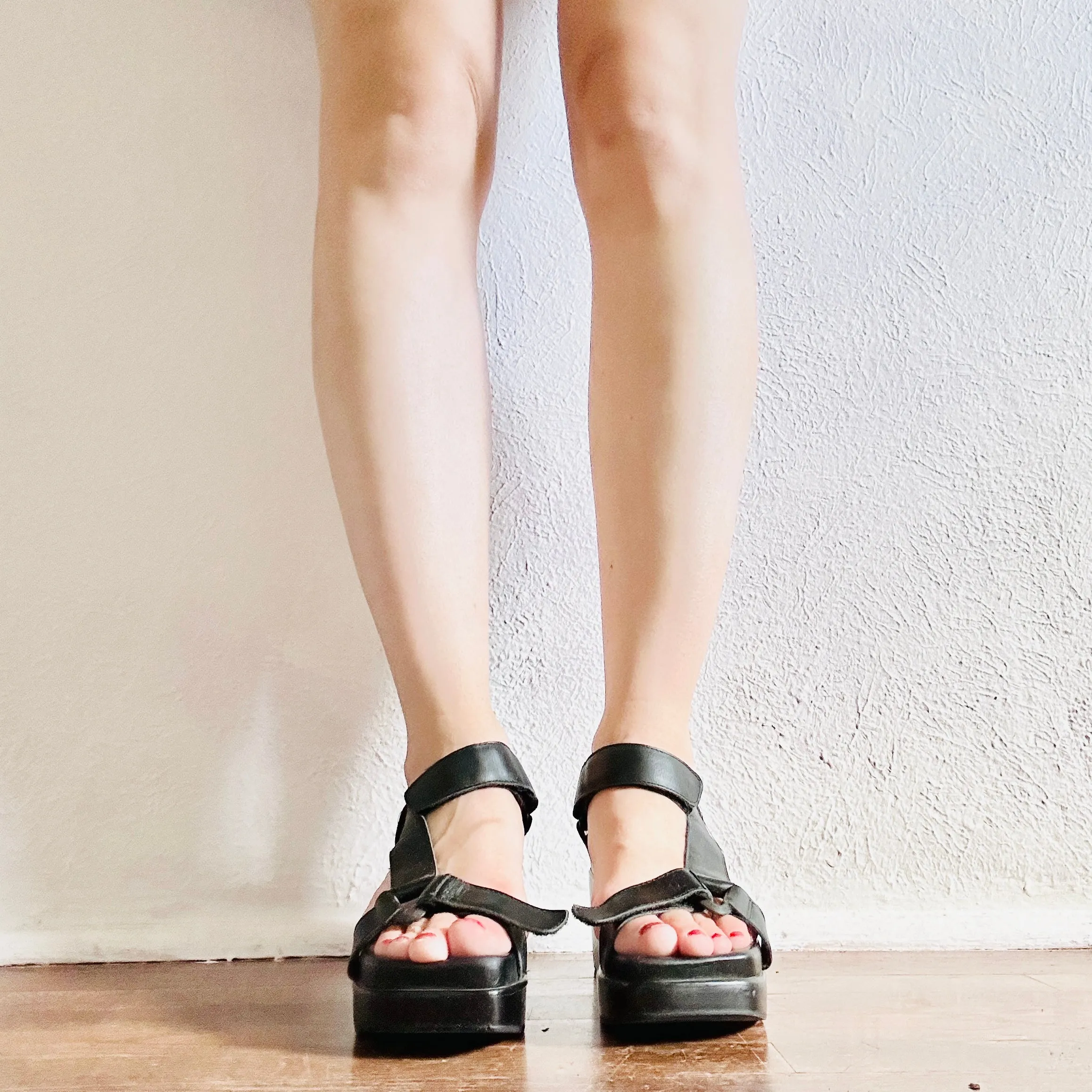 JEFFREY CAMPBELL LEATHER FLATFORM SANDALS  // SIZE 7.5