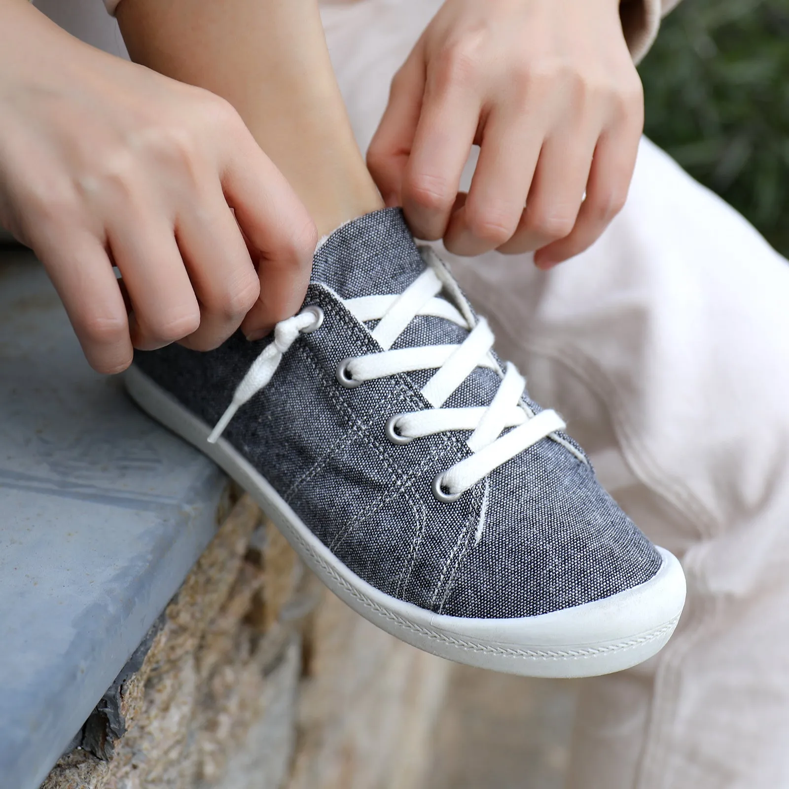 STQ Womens Slip On Sneakers, Comfort Casual Canvas Shoes
