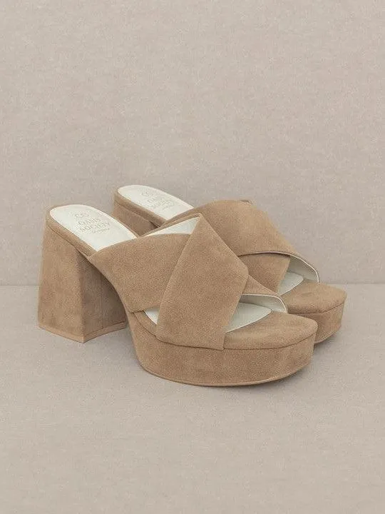 The Right Attitude Bold and Chunky Criss Cross Sandal